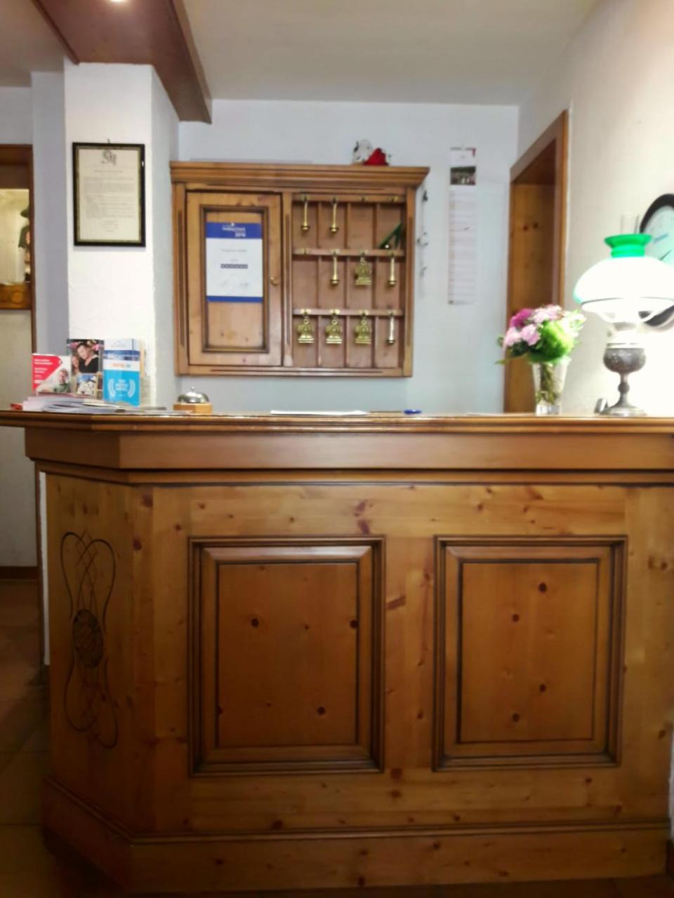 Hotel Zur Krone Bad Brückenau Buitenkant foto